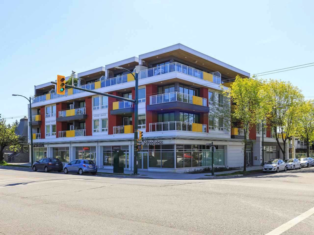 Boldon Fraser | 688 19th Avenue E, Vancouver | YouLive.ca