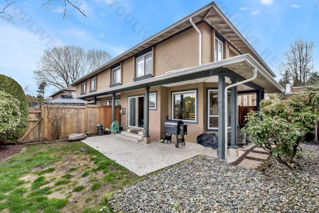 Twin Oaks | 12267 190 Street, Pitt Meadows | YouLive.ca