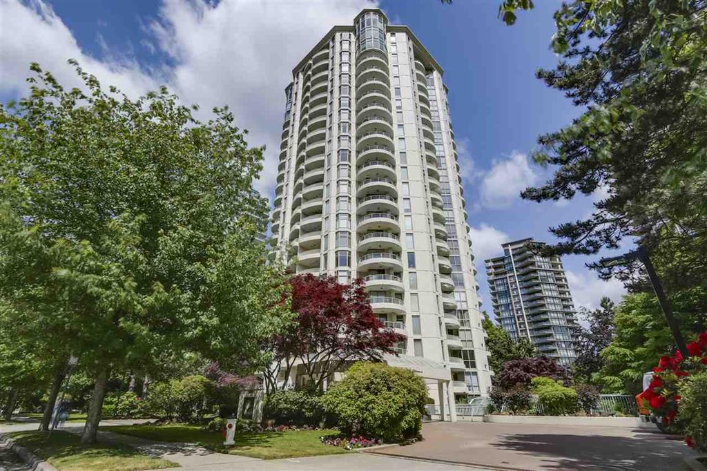 Parkcrest | 5932 Patterson Avenue, Burnaby | YouLive.ca