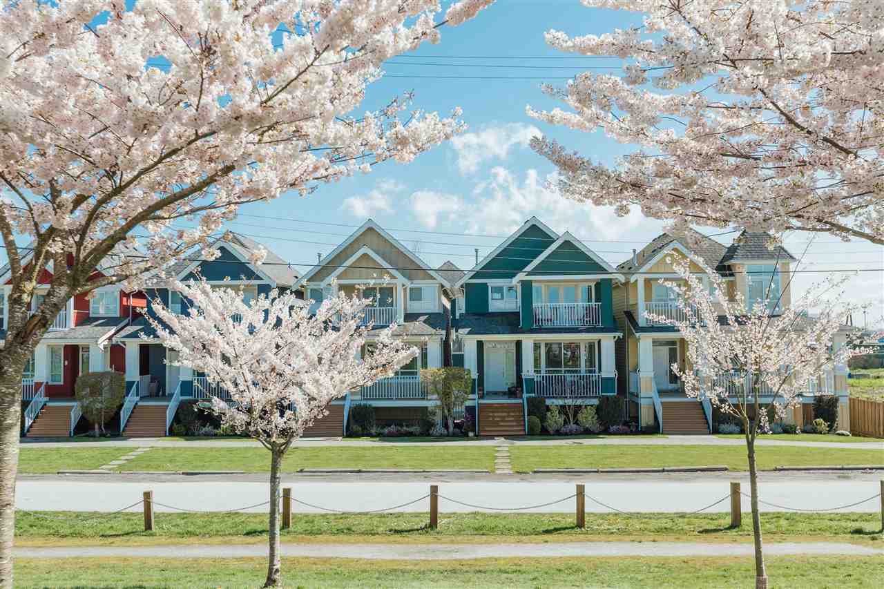 Garry Pointe Parc 12060 7th Avenue, Richmond YouLive.ca