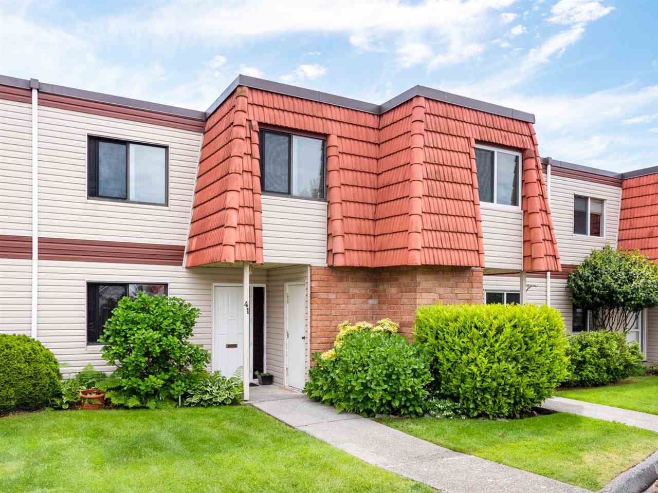 Sequoia Place 10680 Springmont Drive, Richmond YouLive.ca