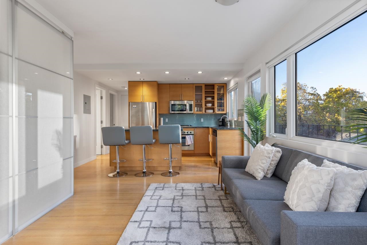 301 1540 Haro Street Vancouver - MLS: R2951723