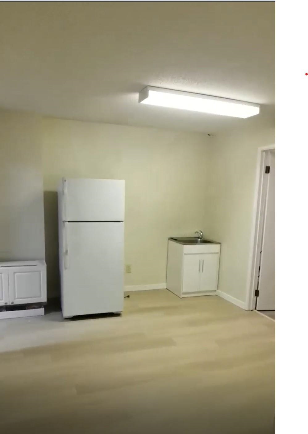 1 Bed Suite 4992 Sidley Street Burnaby - MLS: R2966516