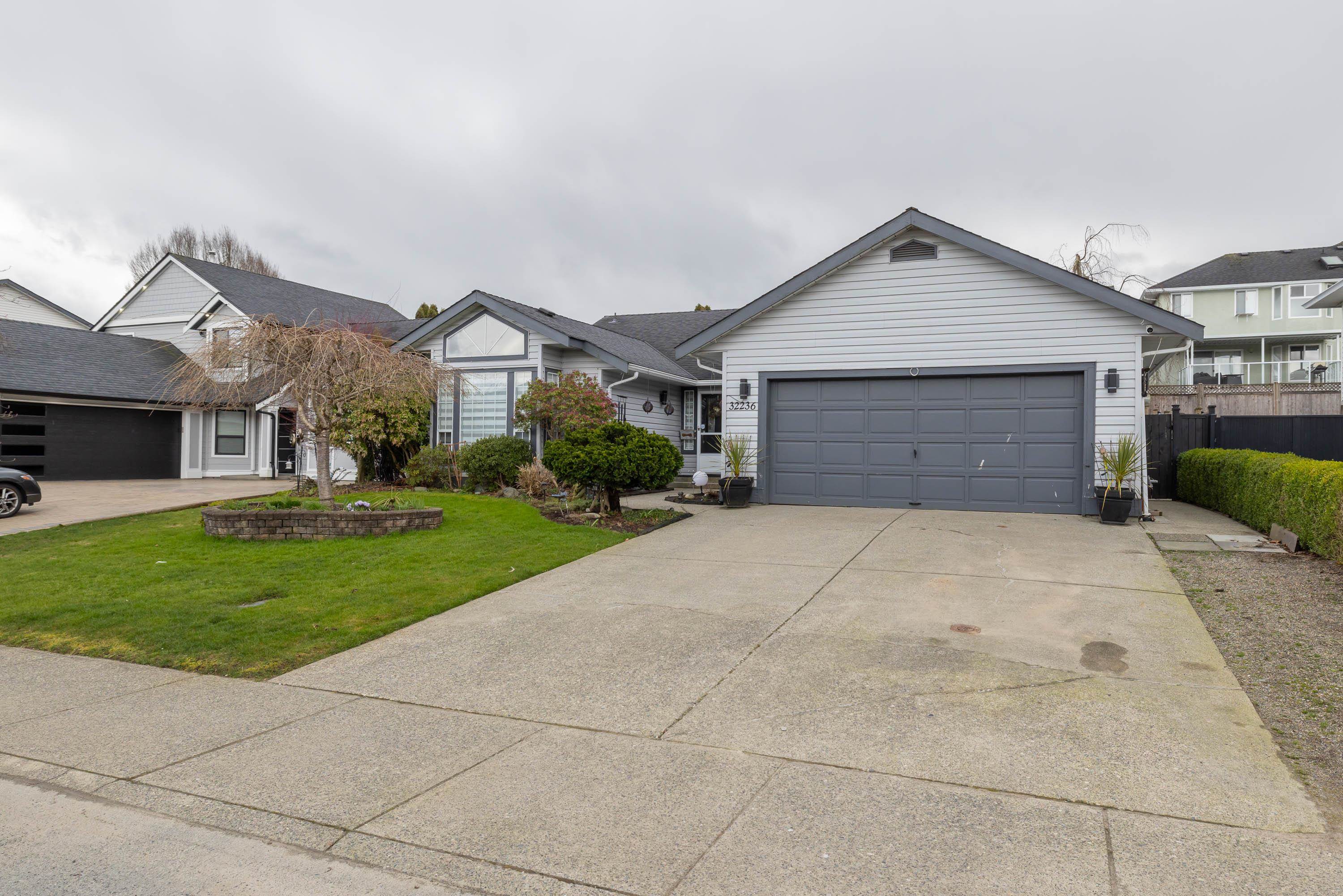 32236 Rogers Avenue Abbotsford - MLS: R2976143