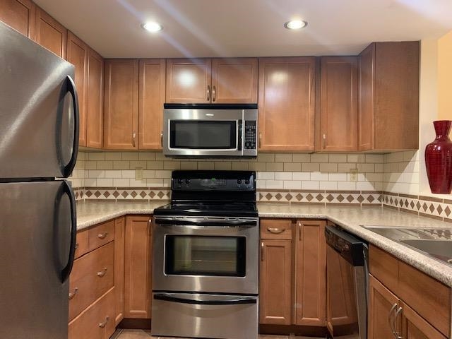 #219 1441 Garden Place Tsawwassen - MLS: R2977068