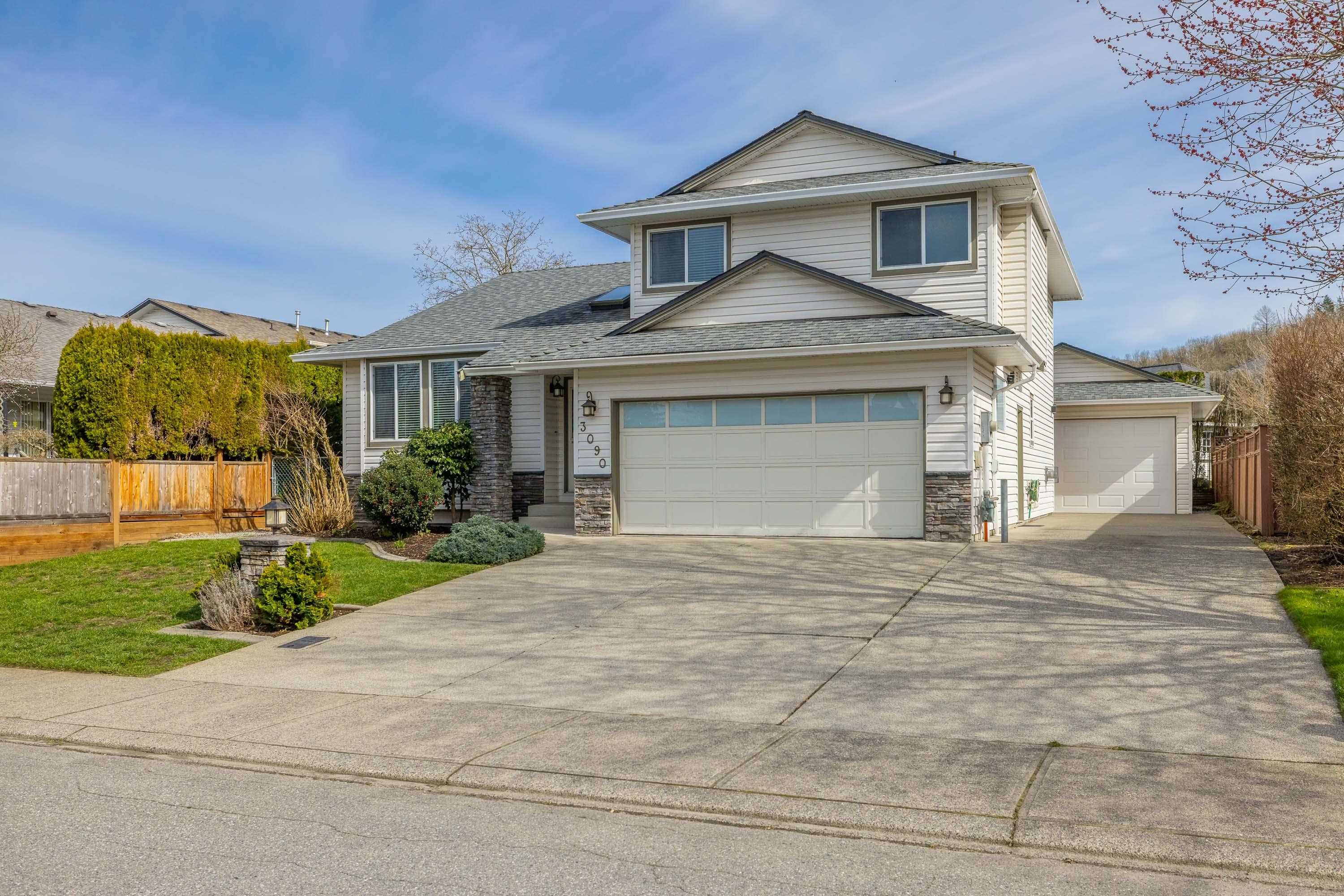 3090 Cassiar Avenue Abbotsford - MLS: R2979279