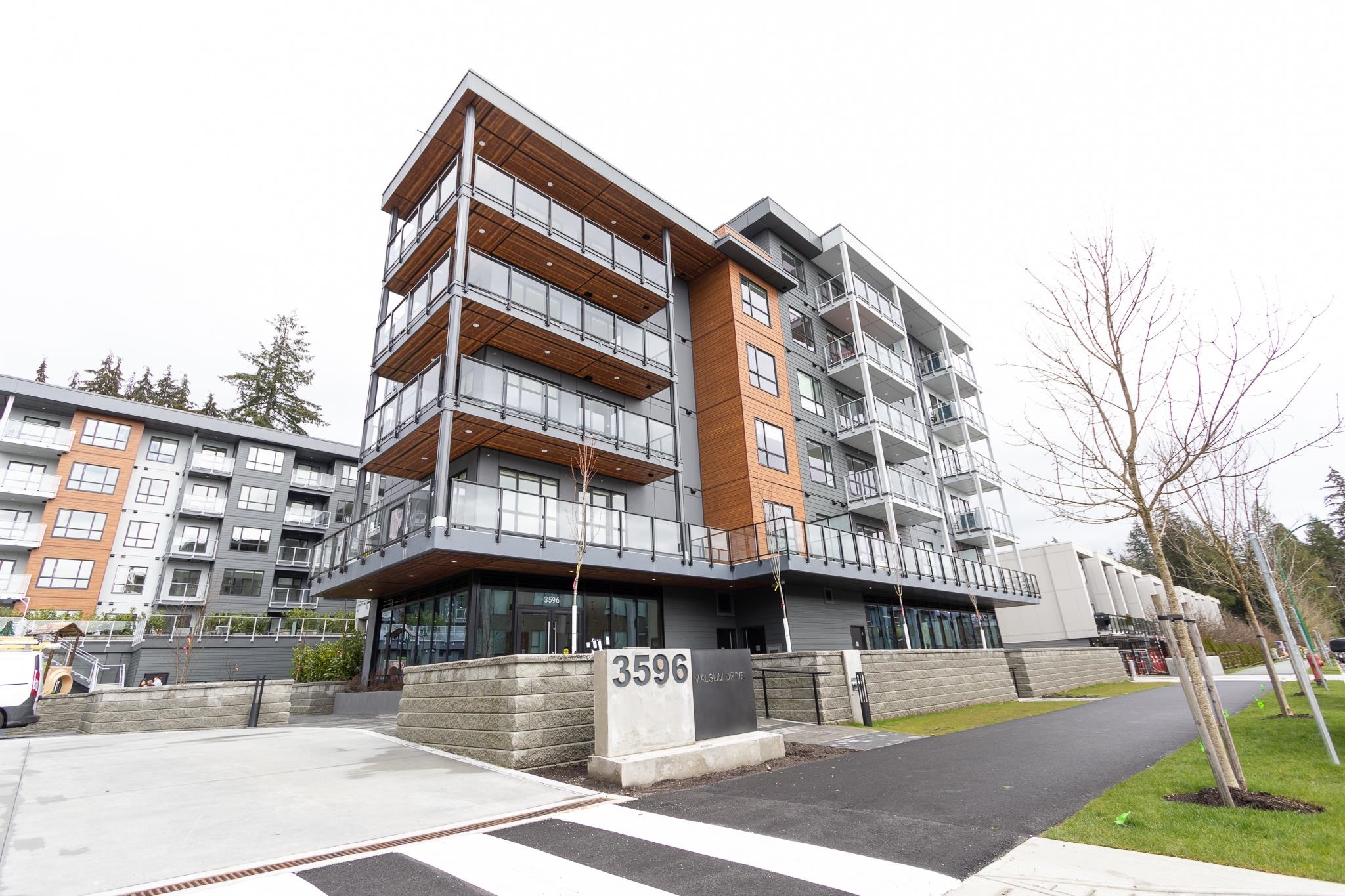 505 3596 Malsum Drive North Vancouver - MLS: R2982405