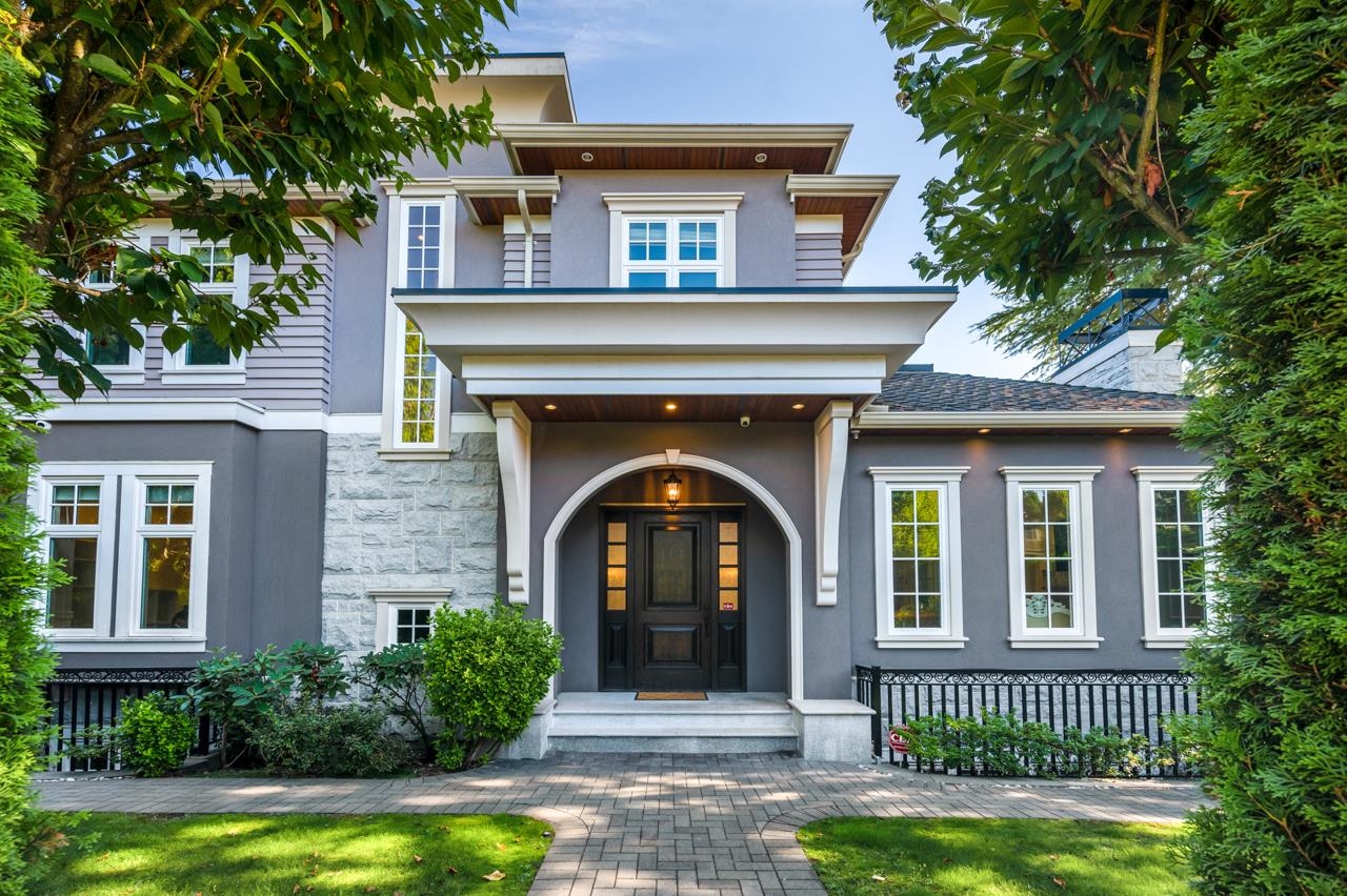 738 W 54th Avenue Vancouver - MLS: R2985721